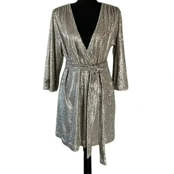 Saltwater Luxe Megan Mini Dress, Champagne with Light Gold Sequins, size Small - Picture 2 of 9